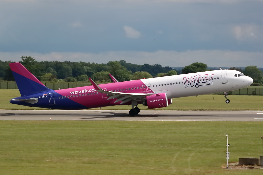 Photo of Wizz Air G-WUKP, Airbus A321-Neo
