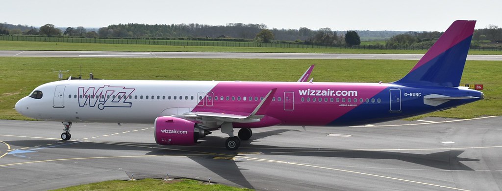 Photo of Wizz Air UK G-WUNC, Airbus A321-Neo