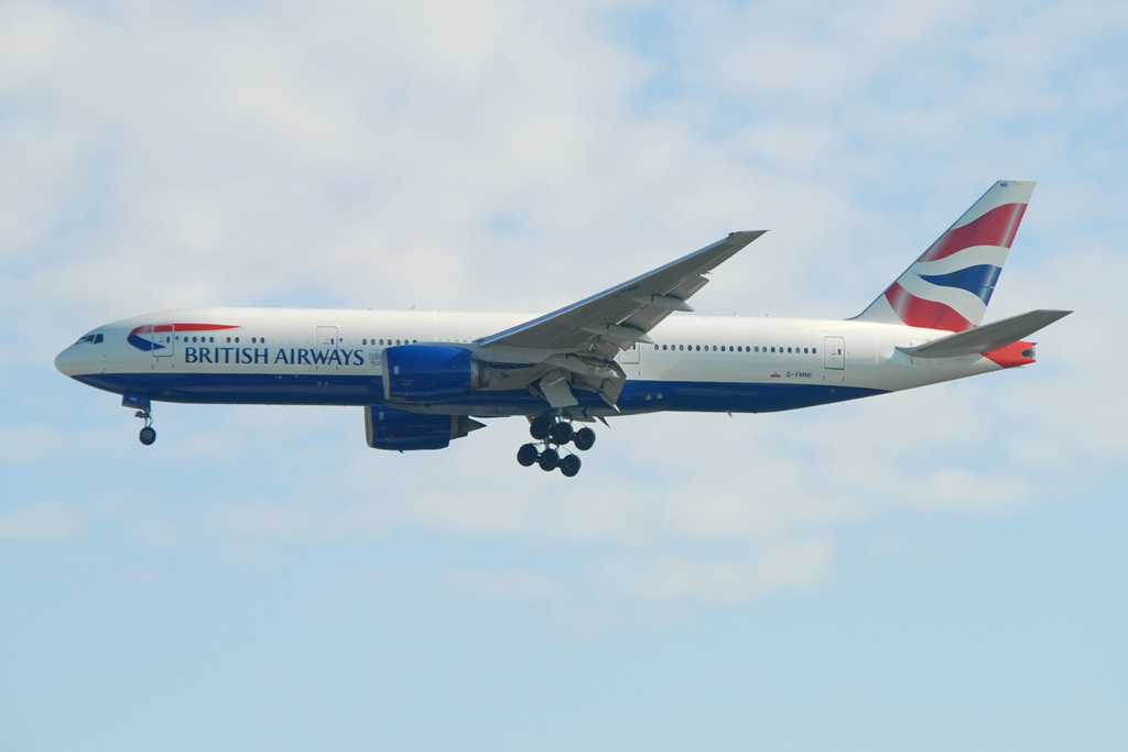 Photo of British Airways G-YMMI, Boeing 777-200