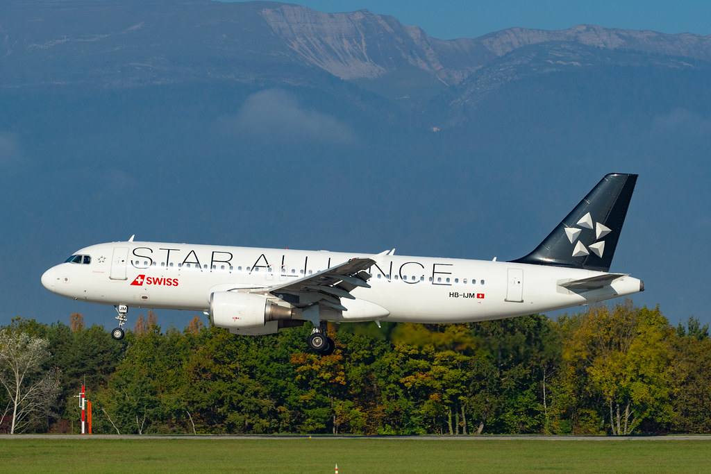 Photo of Swiss International Airlines HB-IJM, Airbus A320