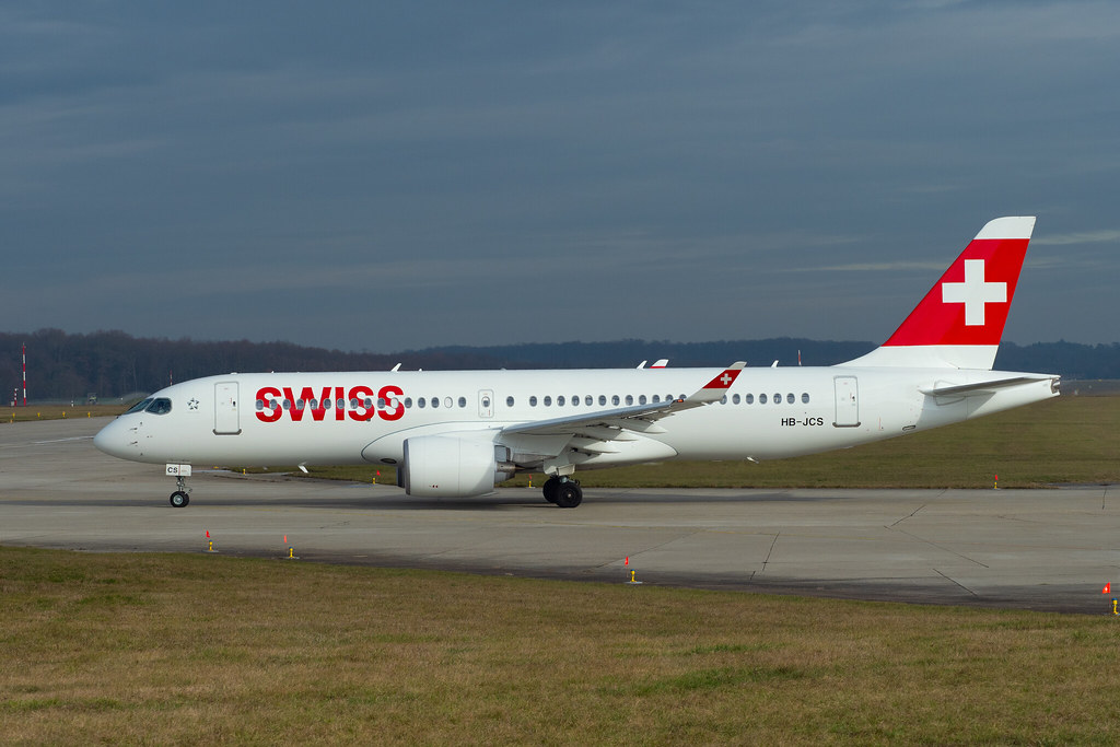 Photo of Swiss International Airlines HB-JCS, Airbus A220-300