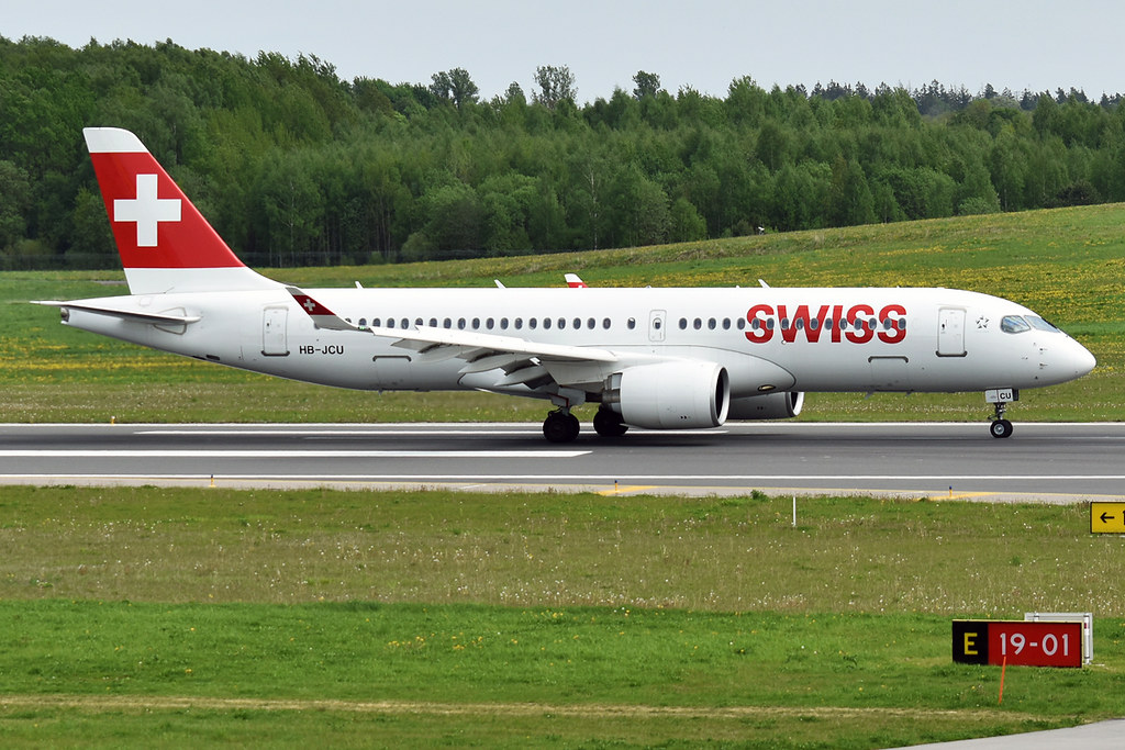 Photo of Swiss International Airlines HB-JCU, Airbus A220-300