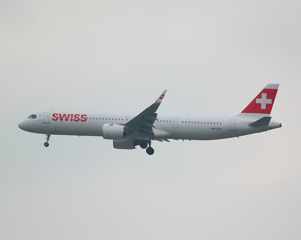 Photo of Swiss International Airlines HB-JPA, Airbus A321-Neo
