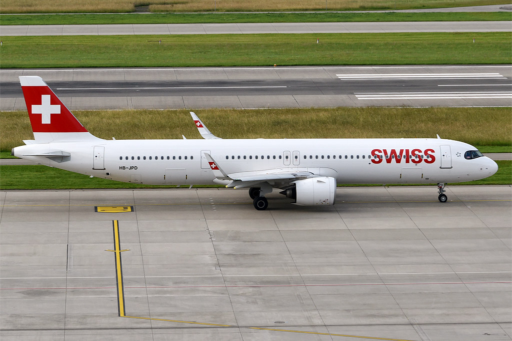 Photo of Swiss International Airlines HB-JPD, Airbus A321-Neo
