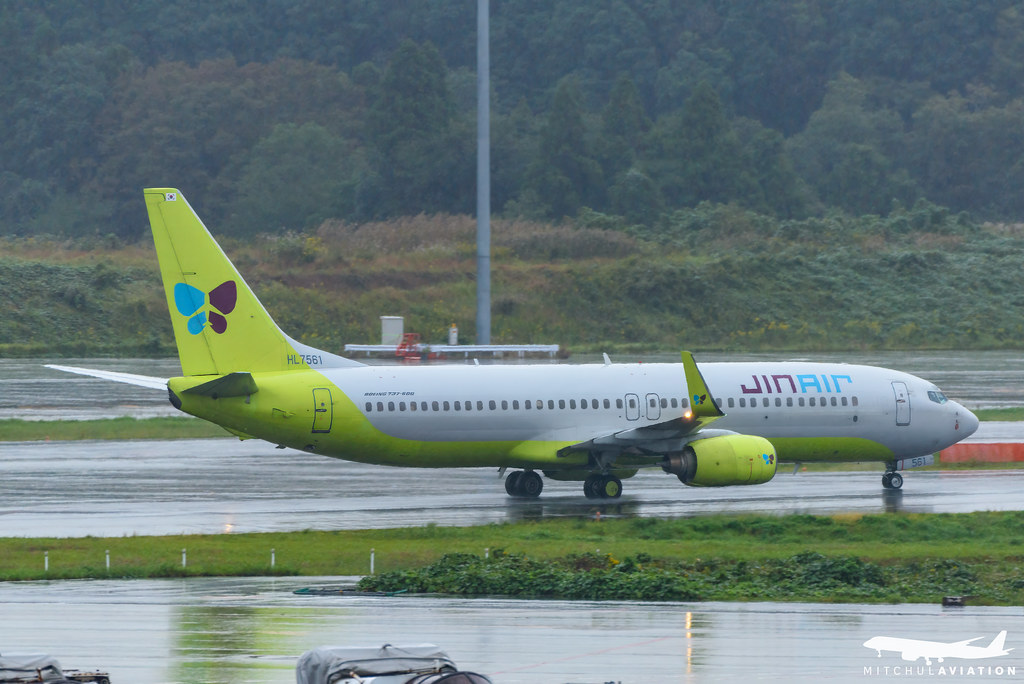 Photo of Jin Air HL7561, Boeing 737-800
