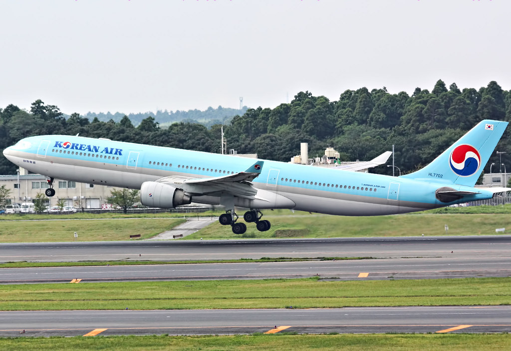 Photo of Korean Airlines HL7702, Airbus A330-300