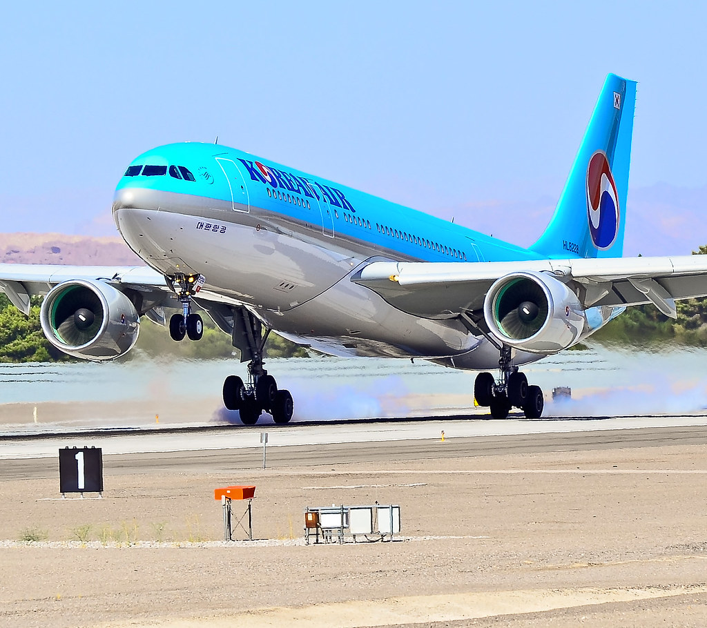 Photo of Korean Airlines HL8228, Airbus A330-200