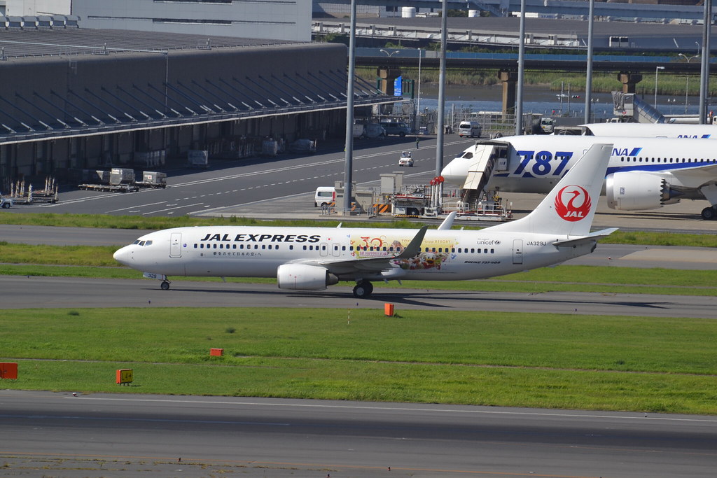 Photo of JAL Japan Airlines JA329J, Boeing 737-800