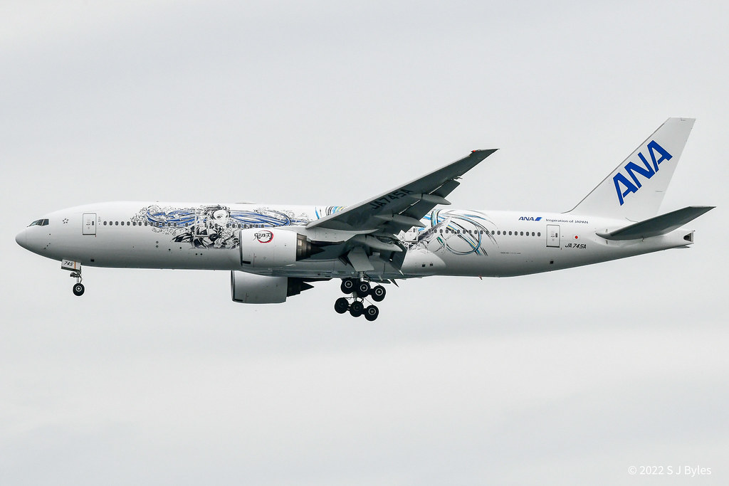 Photo of ANA All Nippon Airways JA745A, Boeing 777-200
