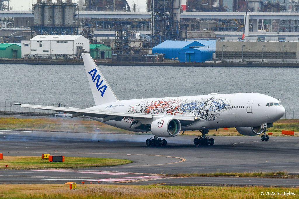 Photo of ANA All Nippon Airways JA745A, Boeing 777-200