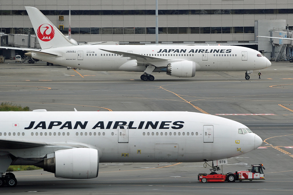 Photo of JAL Japan Airlines JA848J, Boeing 787-8 Dreamliner