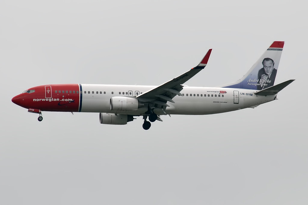 Photo of Norwegian LN-DYM, Boeing 737-800