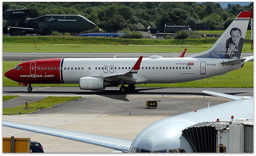 Photo of Norwegian Air Shuttle LN-DYM, Boeing 737-800