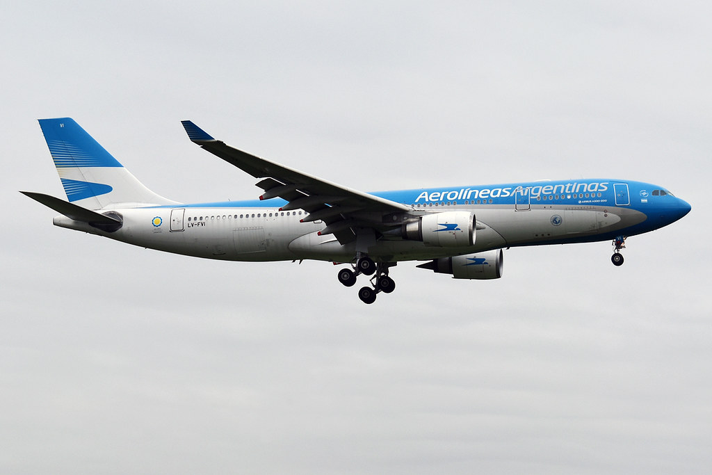 Photo of Aerolineas Argentinas LV-FVI, Airbus A330-200