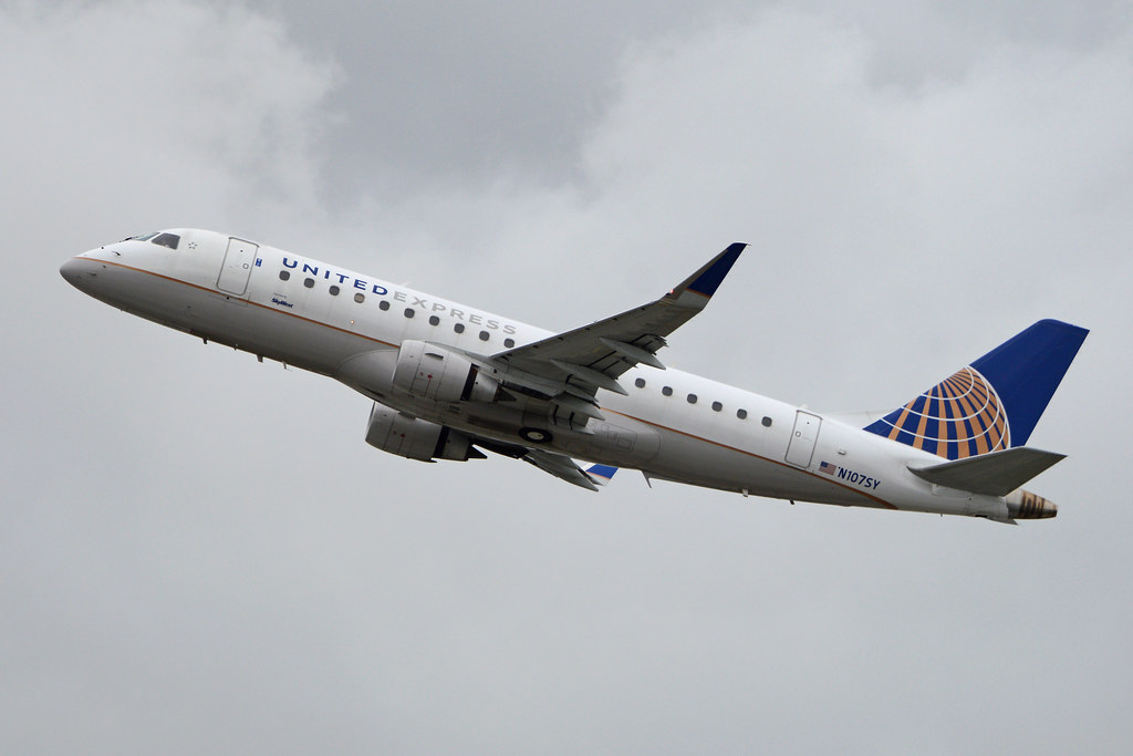 Photo of Skywest Airlines N107SY, Embraer ERJ-175