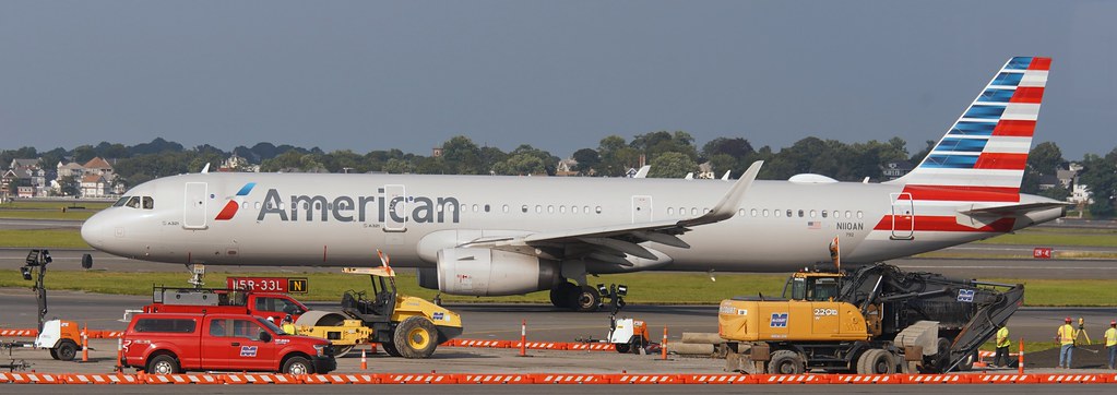 Photo of American Airlines N110AN, Airbus A321