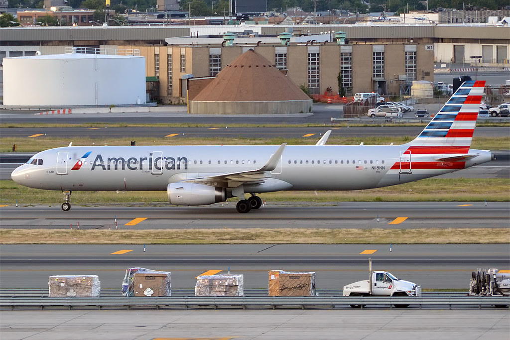 Photo of American Airlines N118NN, Airbus A321