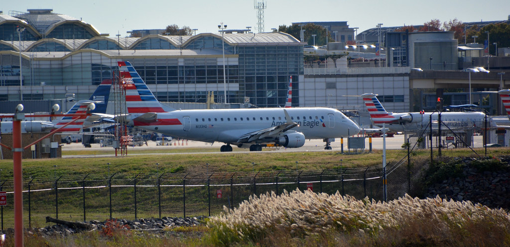 Photo of Republic Airways N133HQ, Embraer ERJ-175