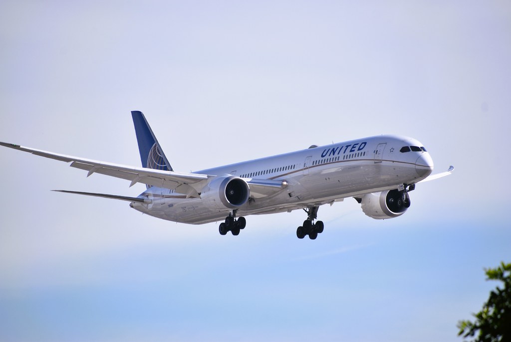 Photo of United N16008, Boeing 787-10 Dreamliner