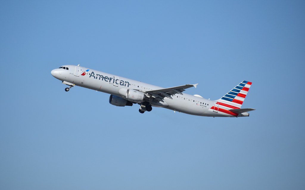 Photo of American Airlines N197UW, Airbus A321
