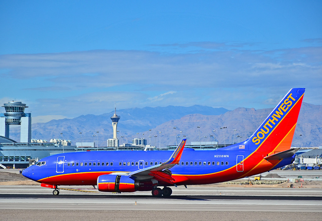 Photo of Southwest Airlines N208WN, Boeing 737-700