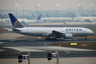 Photo of N228UA