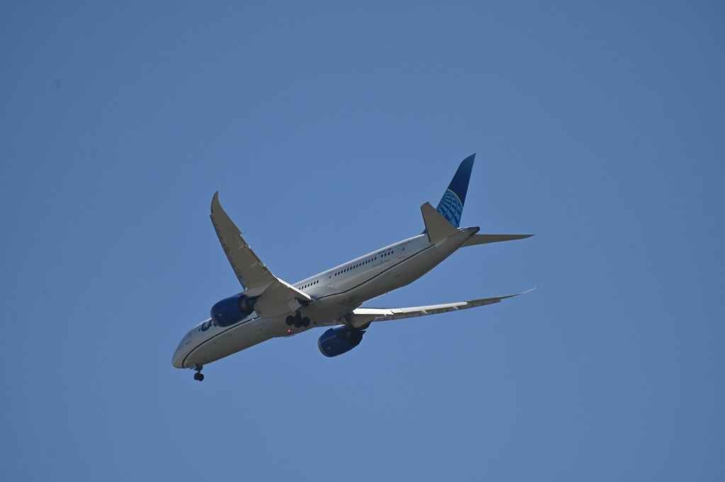 Photo of United N25982, Boeing 787-9 Dreamliner