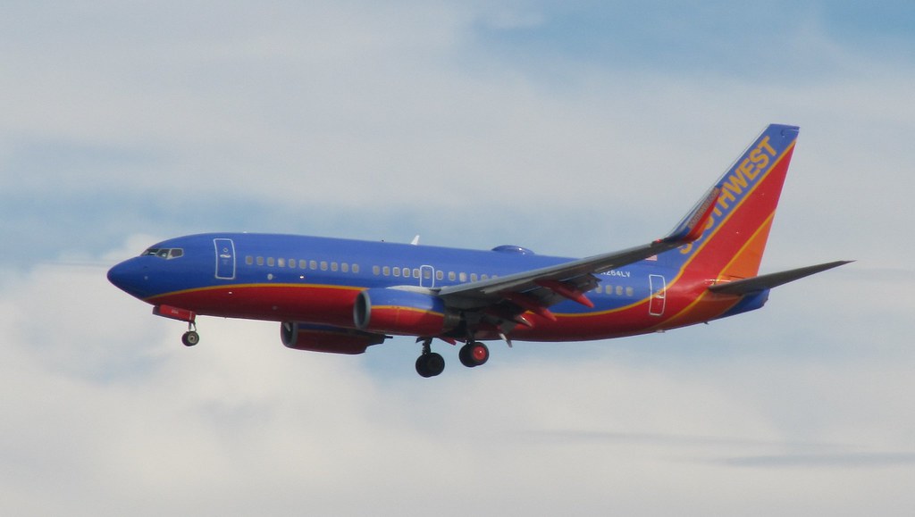 Photo of Southwest Airlines N264LV, Boeing 737-700