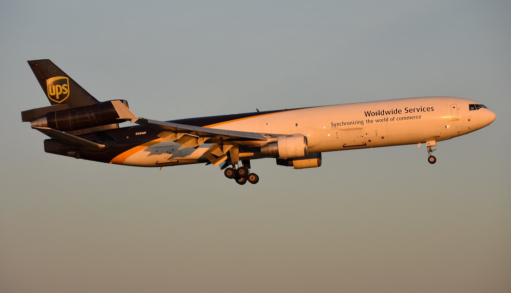 Photo of UPS N284UP, McDonnell Douglas MD-11