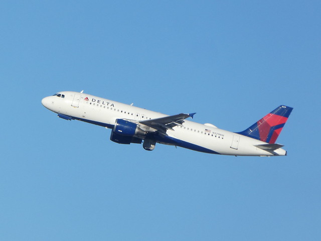 Photo of N329NW
