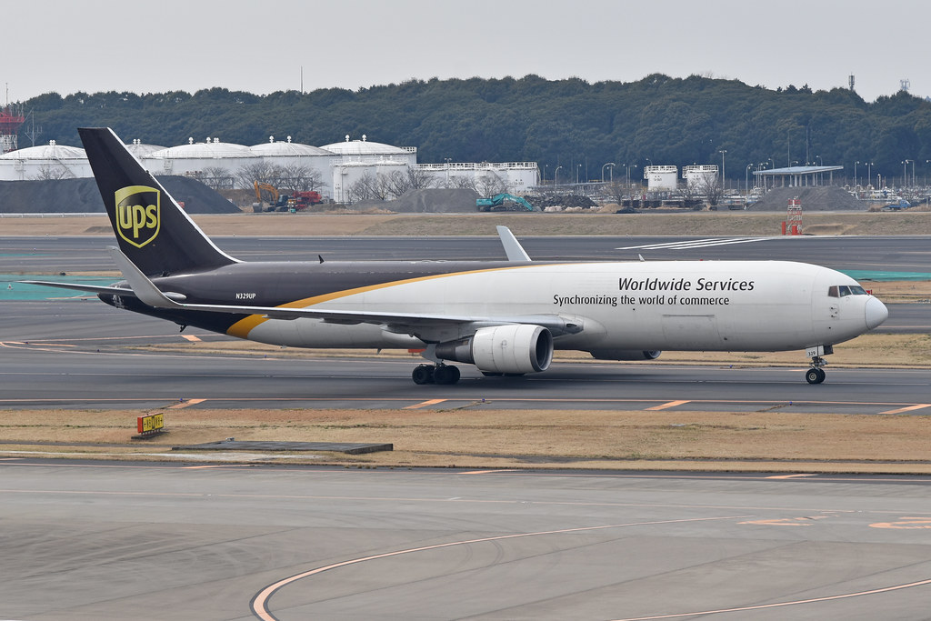 Photo of UPS N329UP, Boeing 767-300