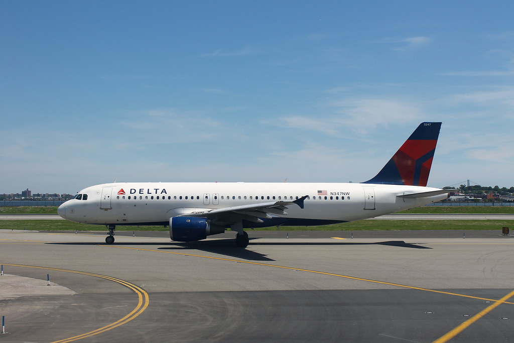 Photo of Delta Airlines N347NW, Airbus A320