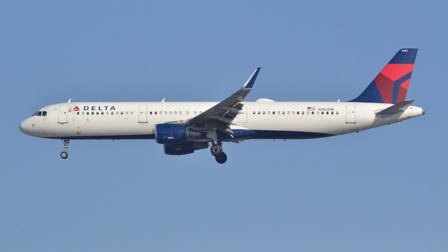 Photo of N382DN