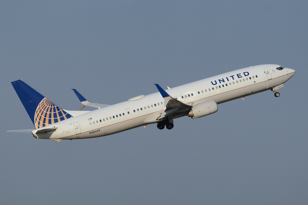 Photo of United N38459, Boeing 737-900