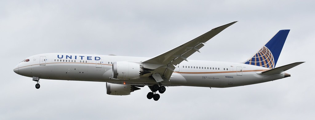 Photo of United N38955, Boeing 787-9 Dreamliner