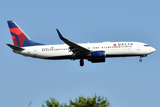 Photo of N389DA