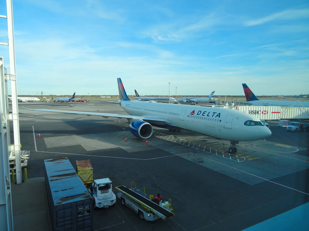 Photo of Delta Airlines N406DX, Airbus A330-900