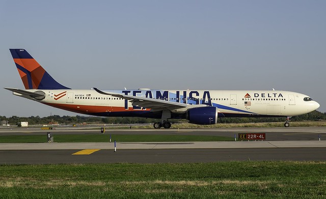 Photo of N411DX