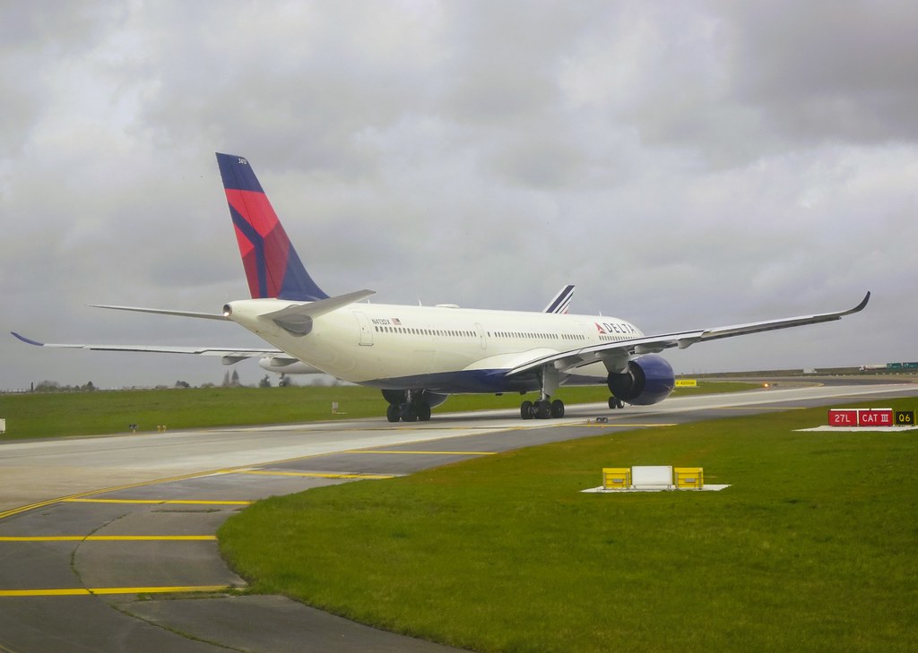 Photo of Delta Airlines N413DX, Airbus A330-900