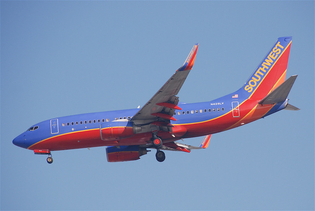 Photo of Southwest Airlines N425LV, Boeing 737-700