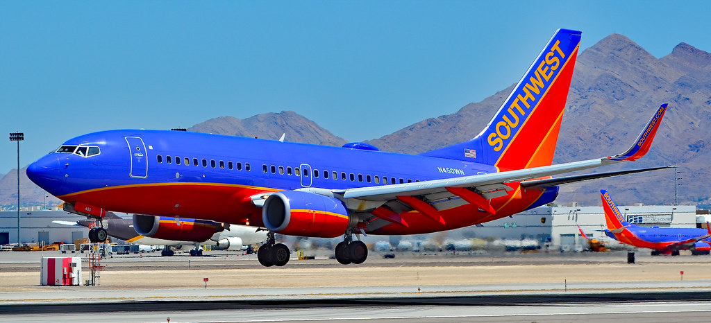 Photo of Southwest Airlines N450WN, Boeing 737-700