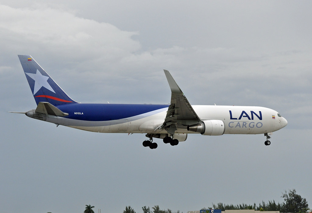 Photo of LANCO LATAM Cargo N534LA, Boeing 767-300