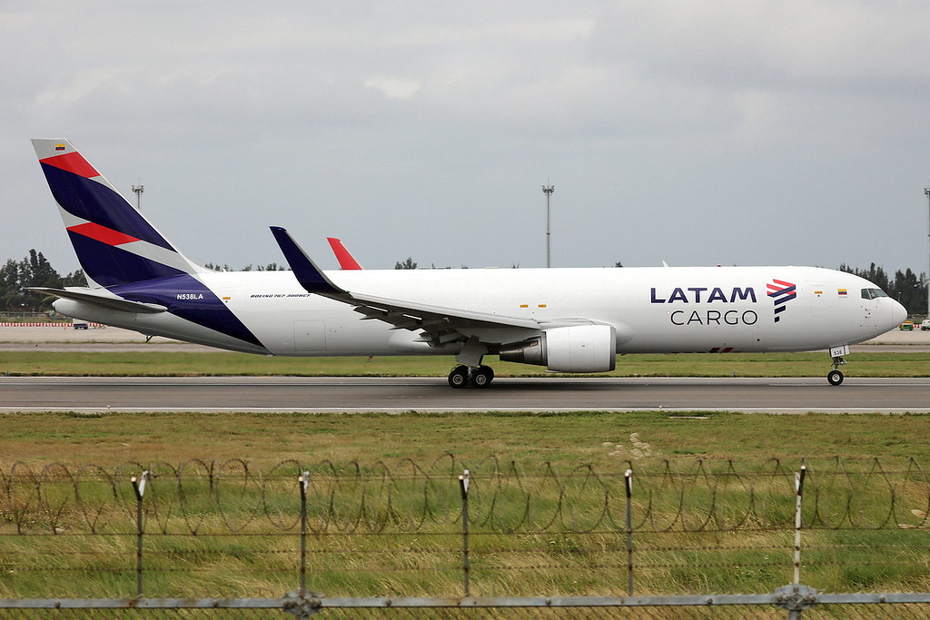Photo of LATAM Cargo Brasil N538LA, Boeing 767-300