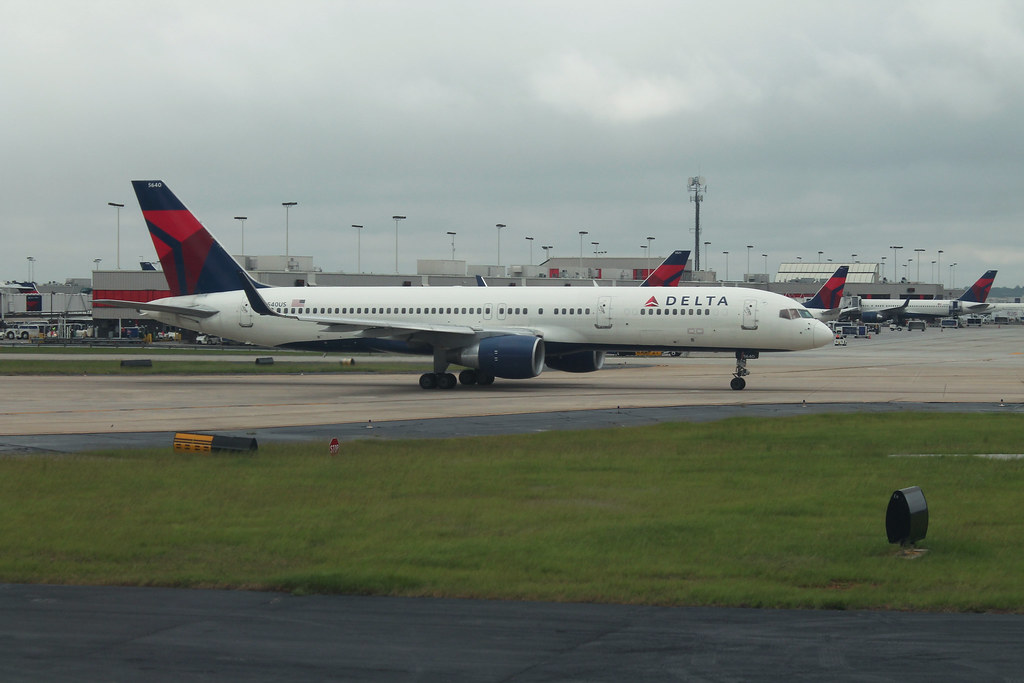 Photo of Delta Airlines N540US, Boeing 757-200
