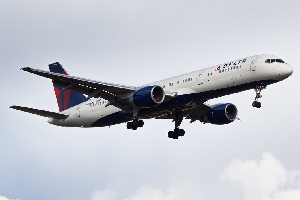 Photo of Delta Airlines N666DN, Boeing 757-200