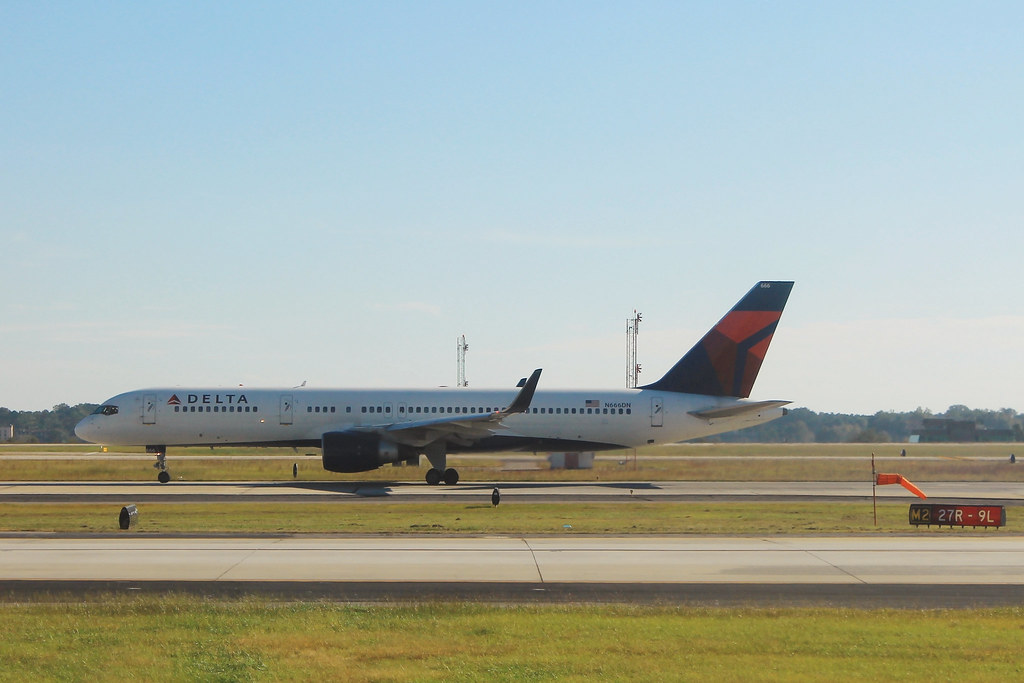 Photo of Delta Airlines N666DN, Boeing 757-200