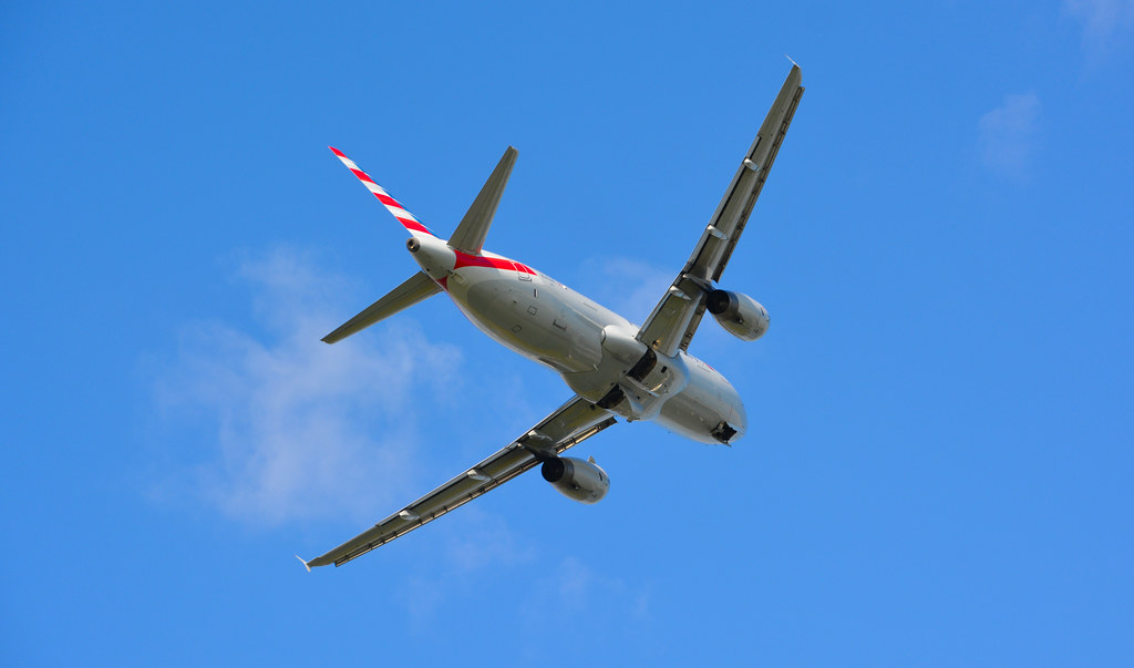 Photo of American Airlines N669AW, Airbus A320