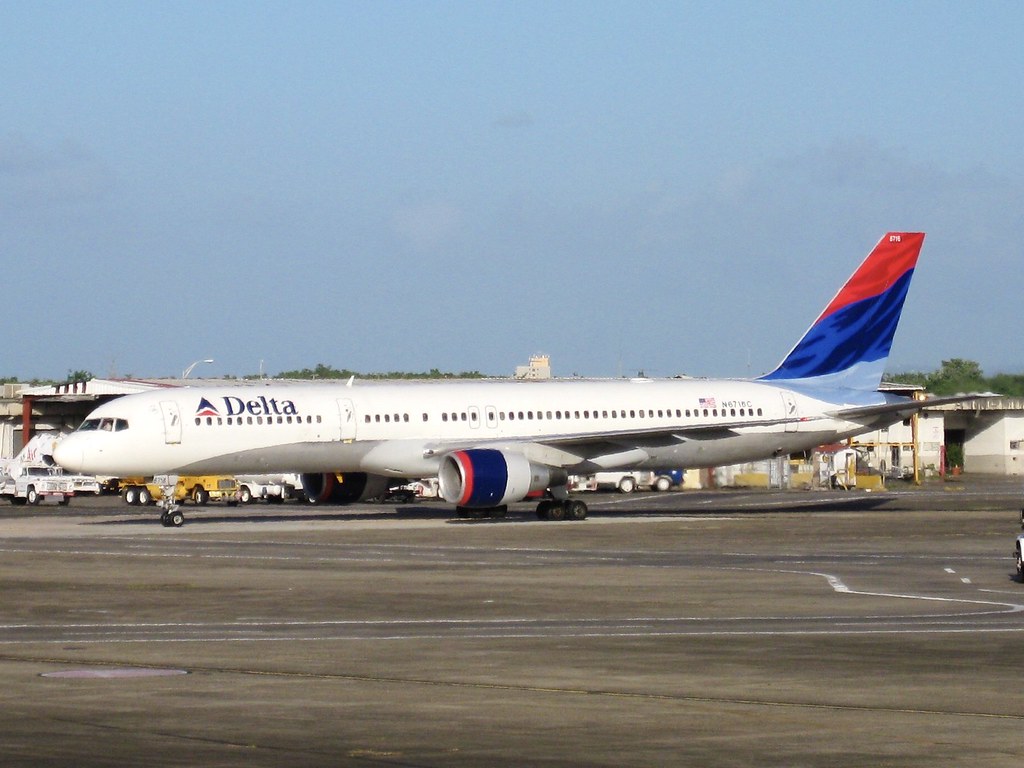 Photo of Delta Airlines N6716C, Boeing 757-200