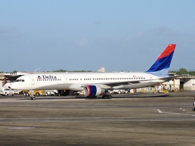 Photo of Photo of Boeing 757-200