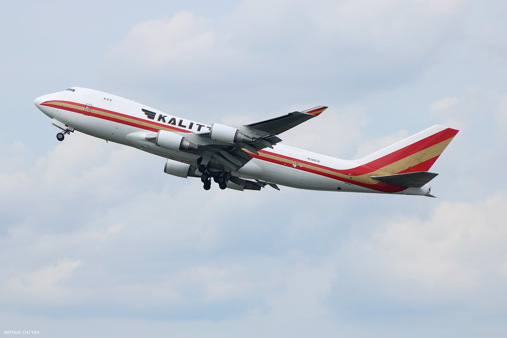 Photo of Kalitta Air N700CK, Boeing 747-400